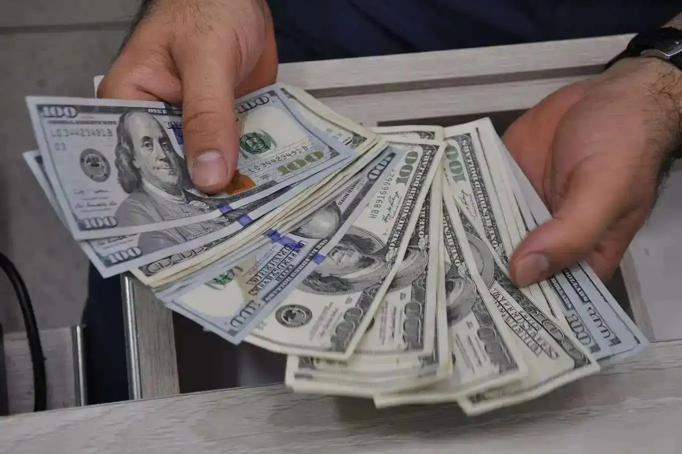 Dolar haftaya nasıl başladı?