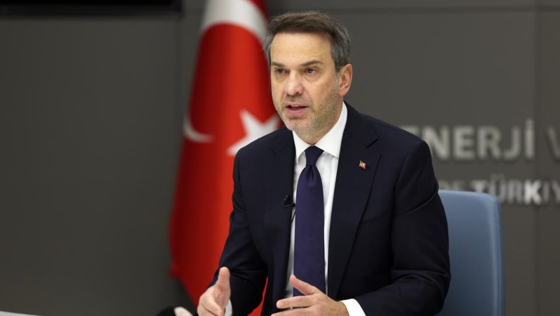 Bakan Bayraktar: “Sürdürülebilir ve Uygun Maliyetli Enerji Piyasalarını Birlikte İnşa Edebiliriz”