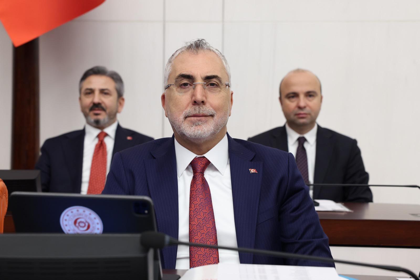 SGK’ya 1000 sözleşmeli personel alınacak