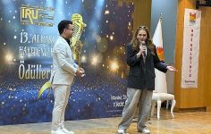 Almina Besra Babar’a büyük onur