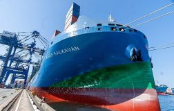 Türkiye’nin ilk ve en büyük LNG’li konteyner gemilerinden Kaşif Kalkavan, ilk uğrağını Marport’ta gerçekleştirdi